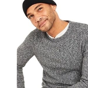 NWT Men’s Navy Heather Grey  Crew Neck Everyday Sweater